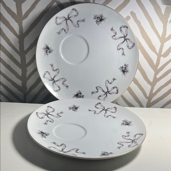 Chic White and Gold Bow Tea Set - Picture 2 of 8